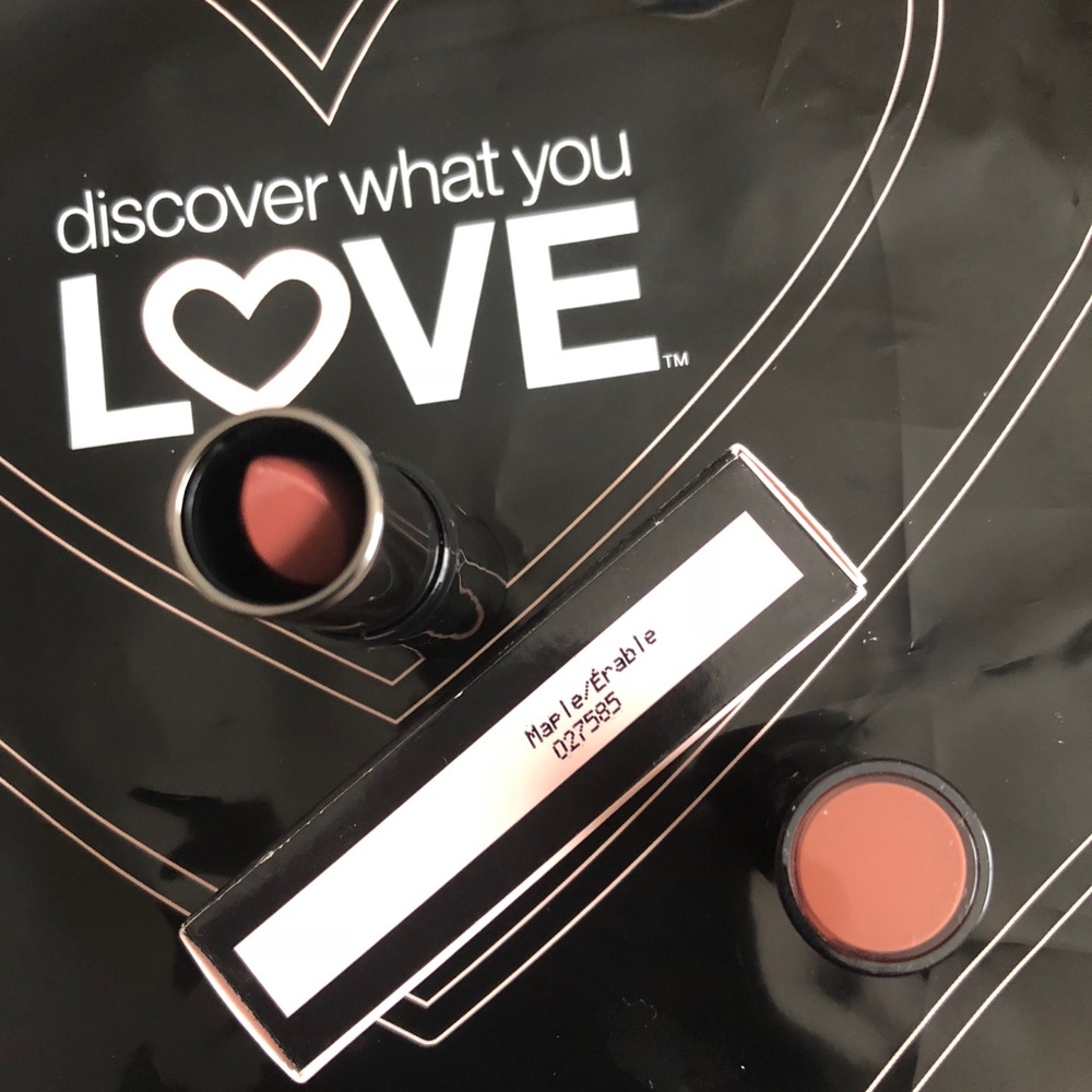 New Mary Kay Maple Creme Lipstick